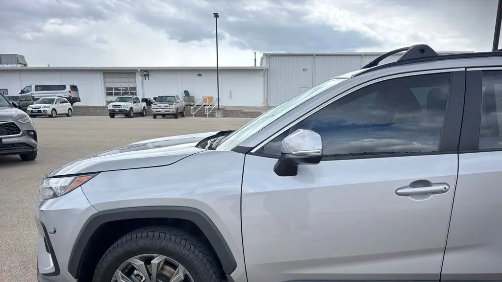 2023 Toyota RAV4 Hybrid XLE Premium