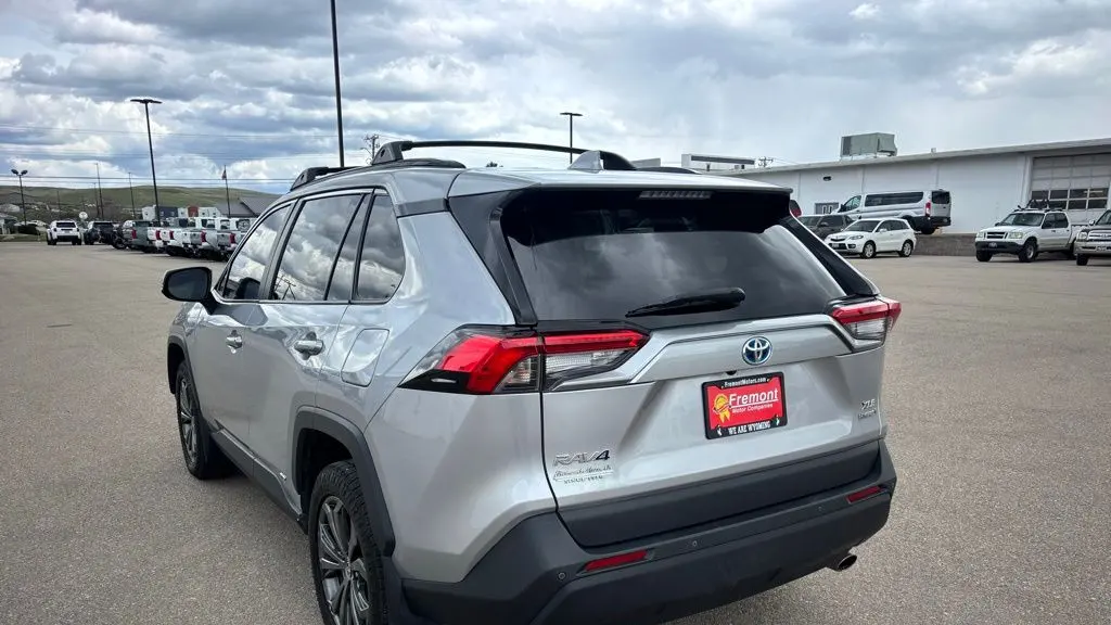 2023 Toyota RAV4 Hybrid XLE Premium