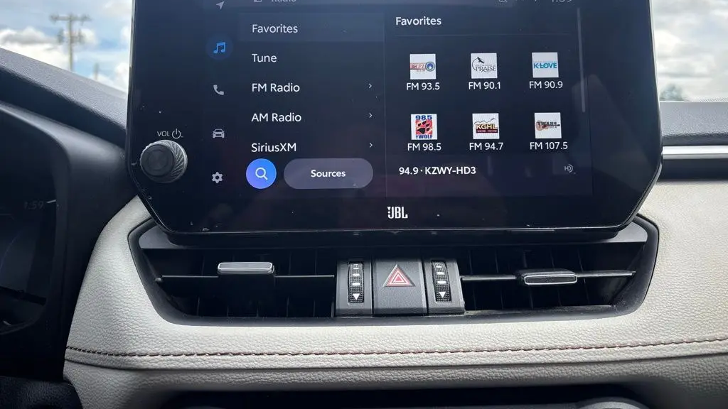 2023 Toyota RAV4 Hybrid XLE Premium