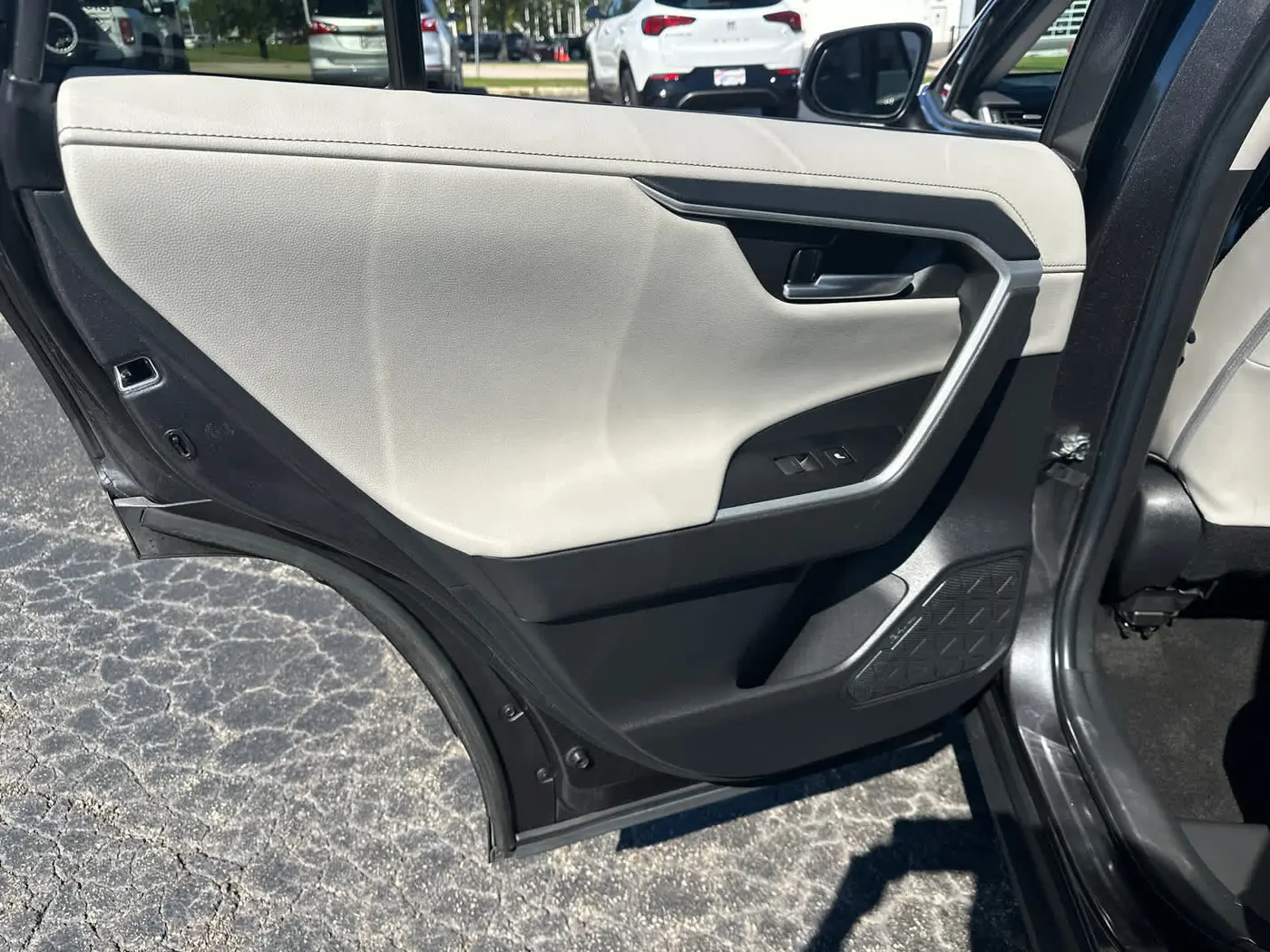 2023 Toyota RAV4 - $30,979