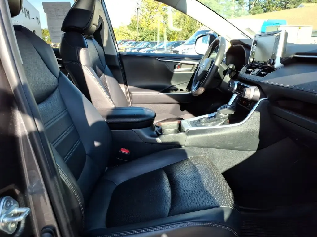 2021 Toyota RAV4 - $33,645