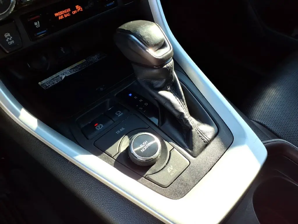 2021 Toyota RAV4 - $33,645