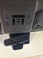 2022 RAV4 Hybrid Thumbnail 15