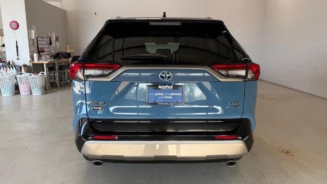 2024 Toyota RAV4 Hybrid XSE