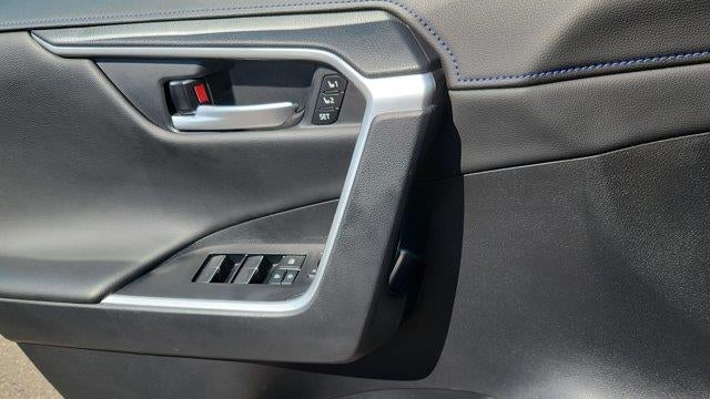 2025 Toyota RAV4 Hybrid XSE