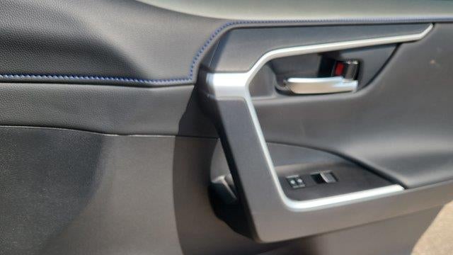 2025 Toyota RAV4 Hybrid XSE