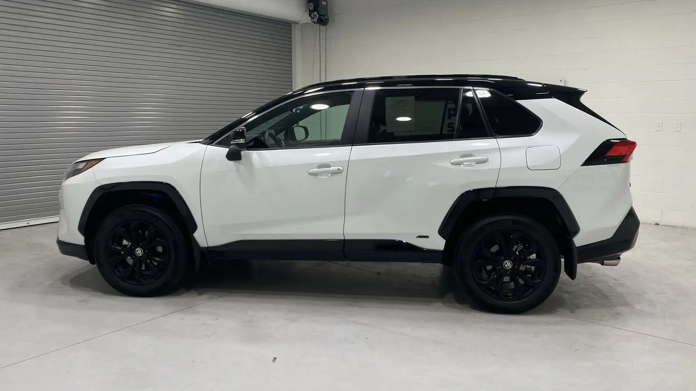 2025 Toyota RAV4 Hybrid XSE