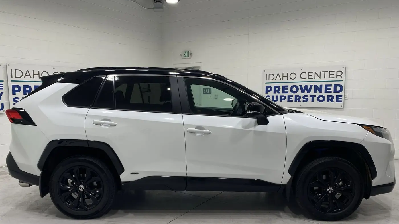 2025 Toyota RAV4 Hybrid XSE