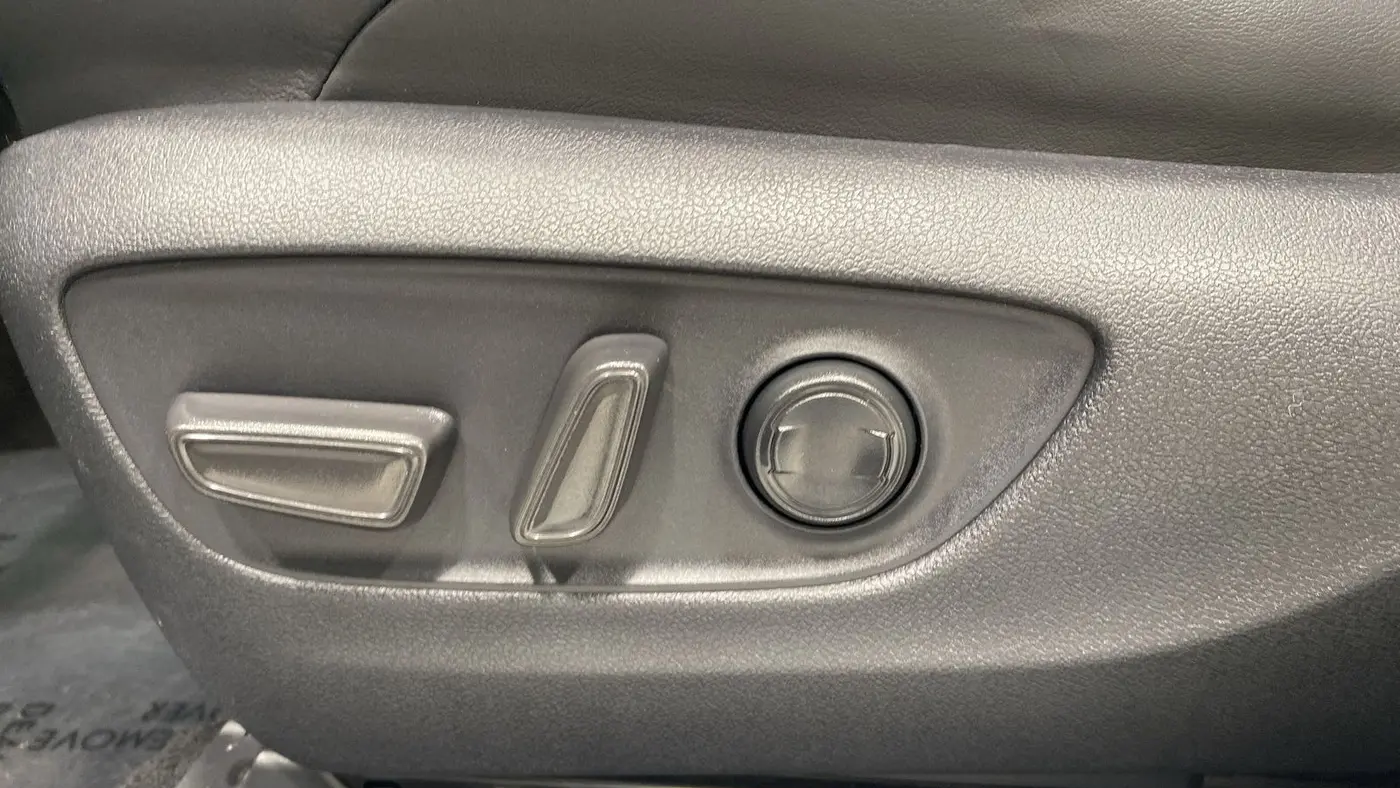 2025 Toyota RAV4 Hybrid XSE