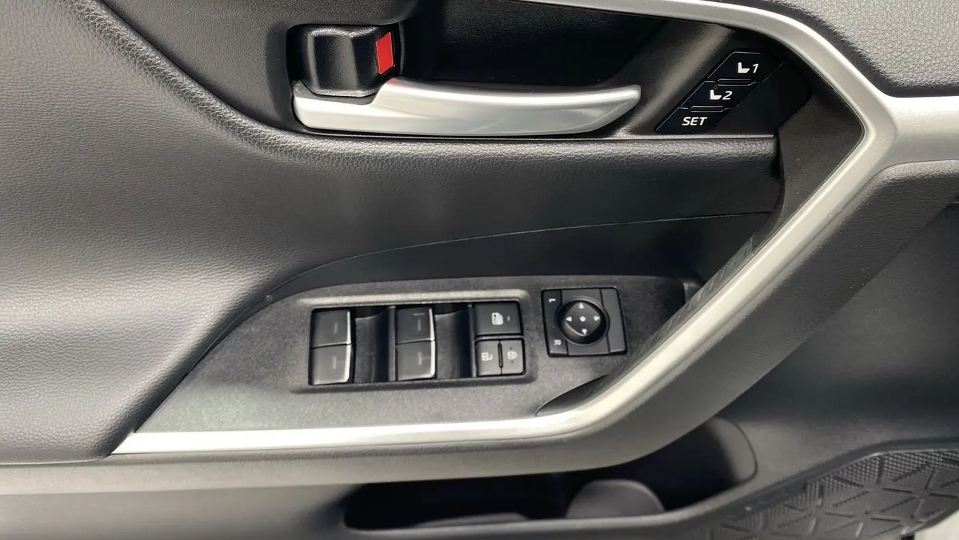 2025 Toyota RAV4 Hybrid XSE