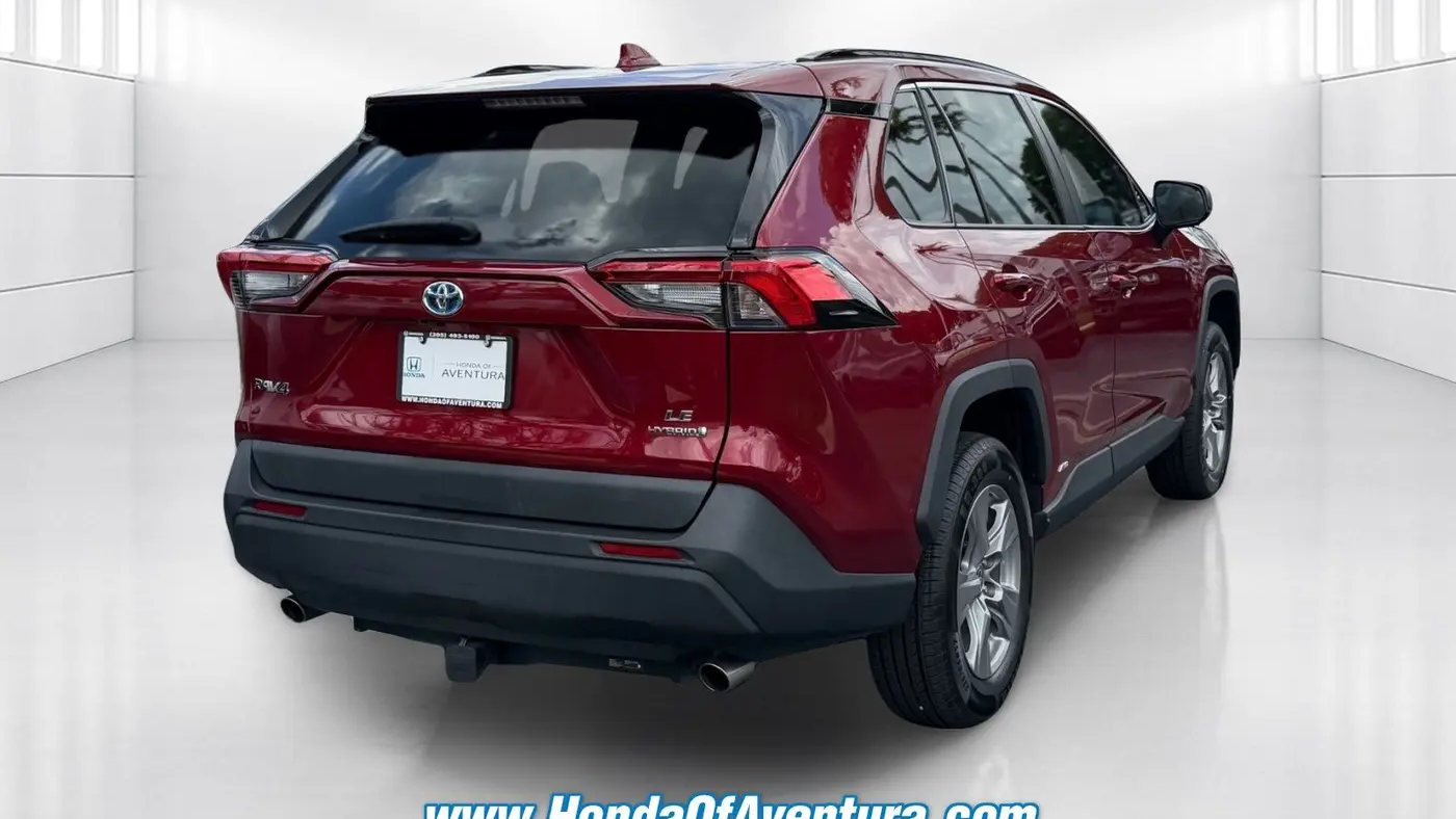 2024 Toyota RAV4 Hybrid LE