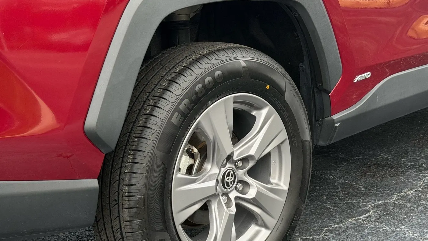 2024 Toyota RAV4 Hybrid LE