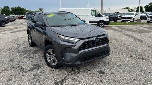 2023 Toyota RAV4 Hybrid LE