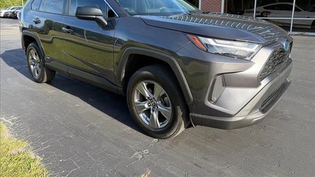 2024 Toyota RAV4 Hybrid LE