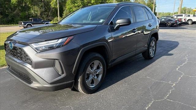 2024 Toyota RAV4 Hybrid LE