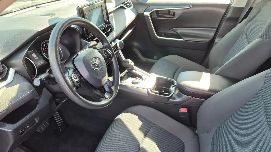 2022 Toyota RAV4 Hybrid LE