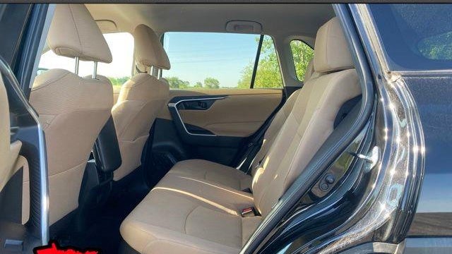 2022 Toyota RAV4 Hybrid LE