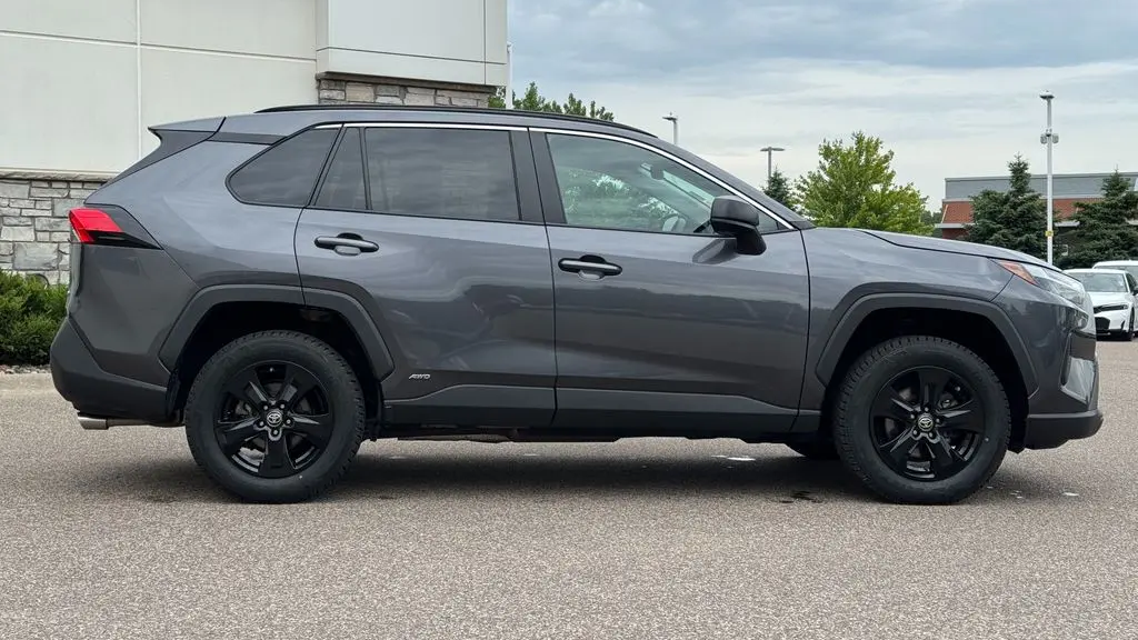 2023 Toyota RAV4 Hybrid LE