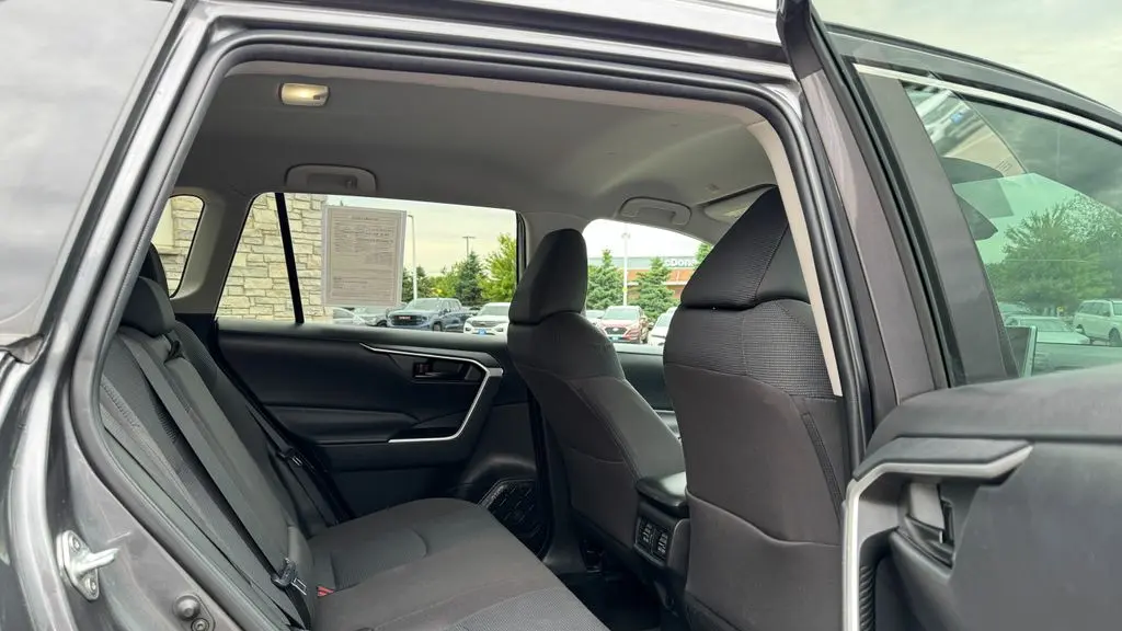 2023 Toyota RAV4 Hybrid LE