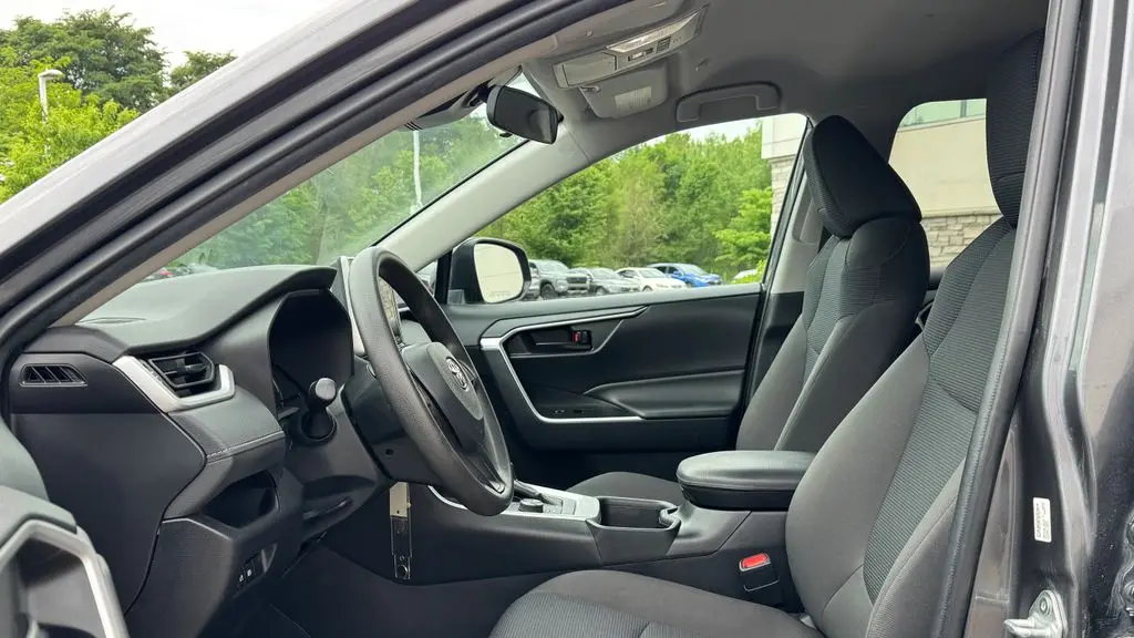 2023 Toyota RAV4 Hybrid LE