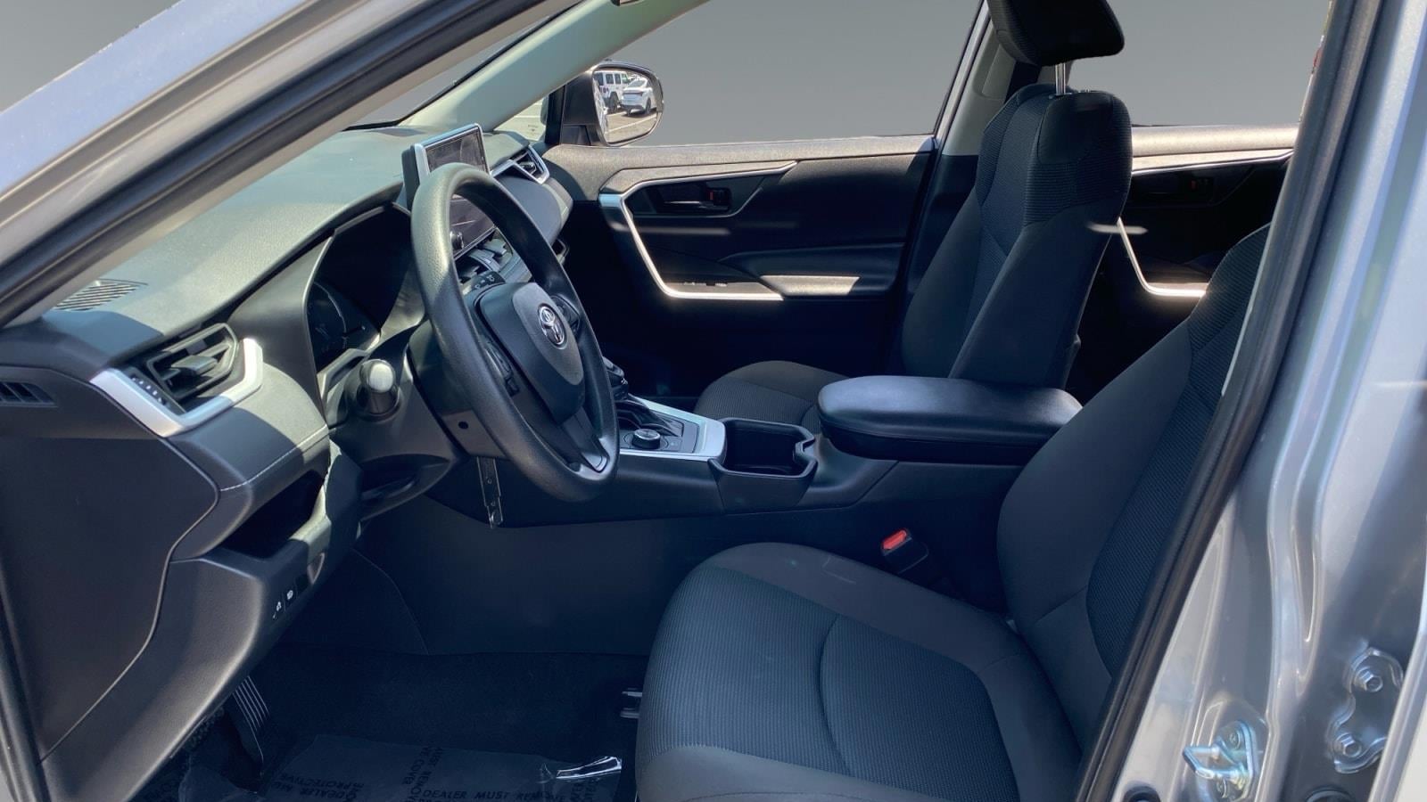 2023 Toyota RAV4 Hybrid LE