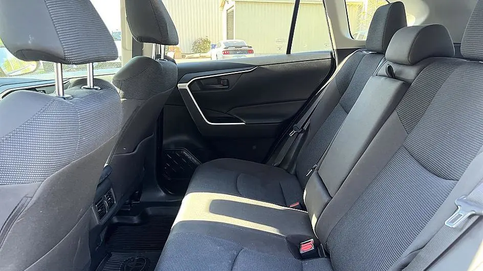 2022 Toyota RAV4 Hybrid LE