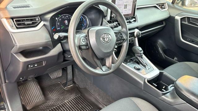 2023 Toyota RAV4 Hybrid LE