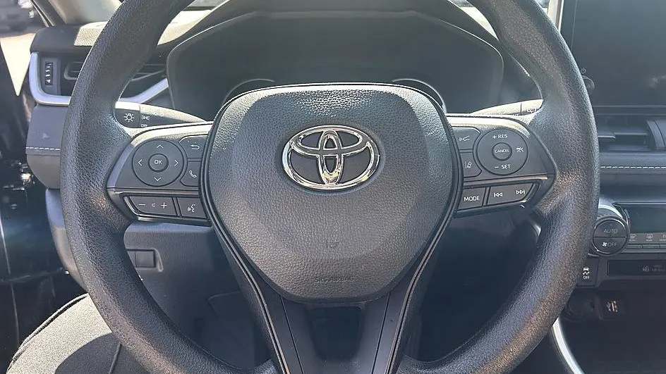 2023 Toyota RAV4 Hybrid LE