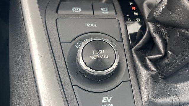2023 Toyota RAV4 Hybrid LE