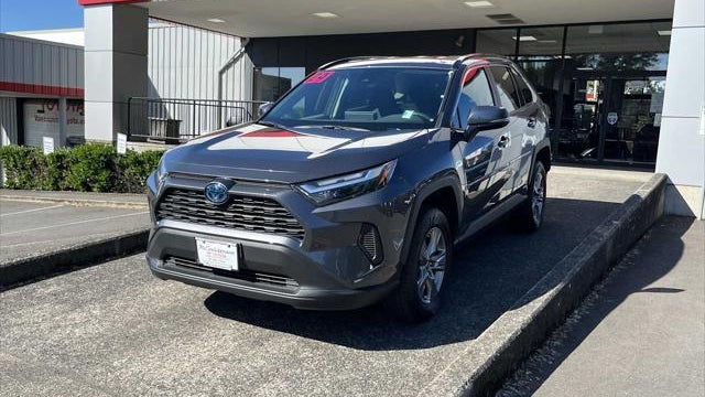 2024 Toyota RAV4 Hybrid LE