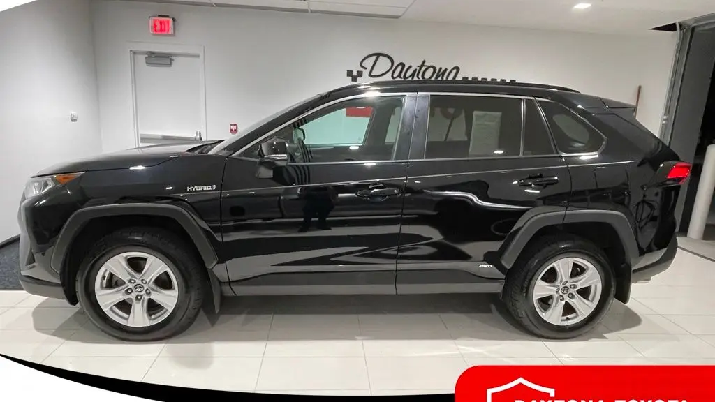 2021 Toyota RAV4 Hybrid XLE