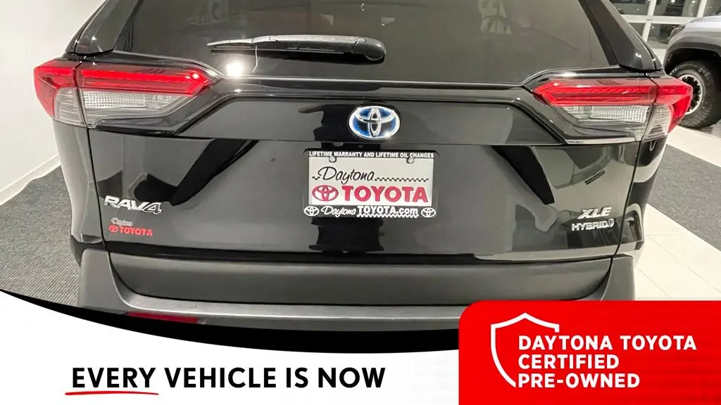 2021 Toyota RAV4 Hybrid XLE