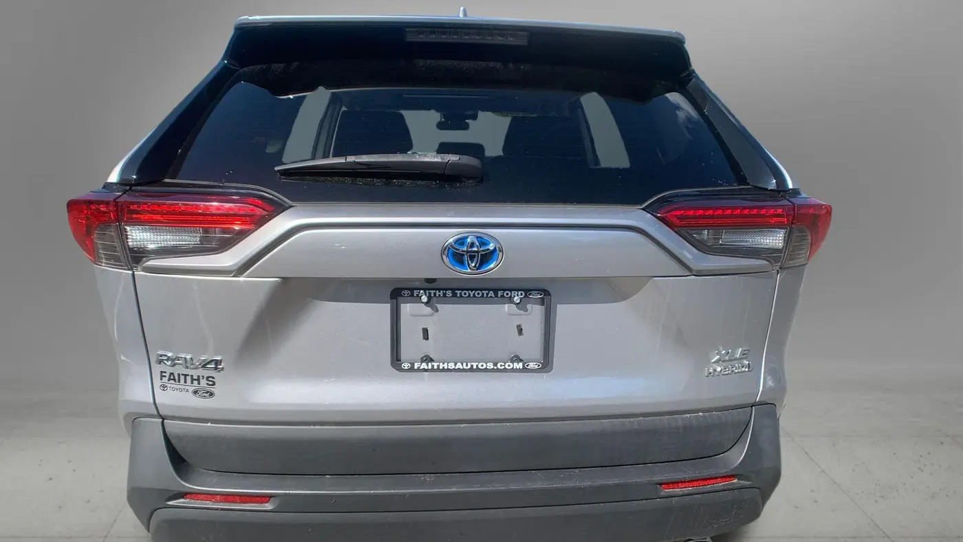 2020 Toyota RAV4 Hybrid XLE