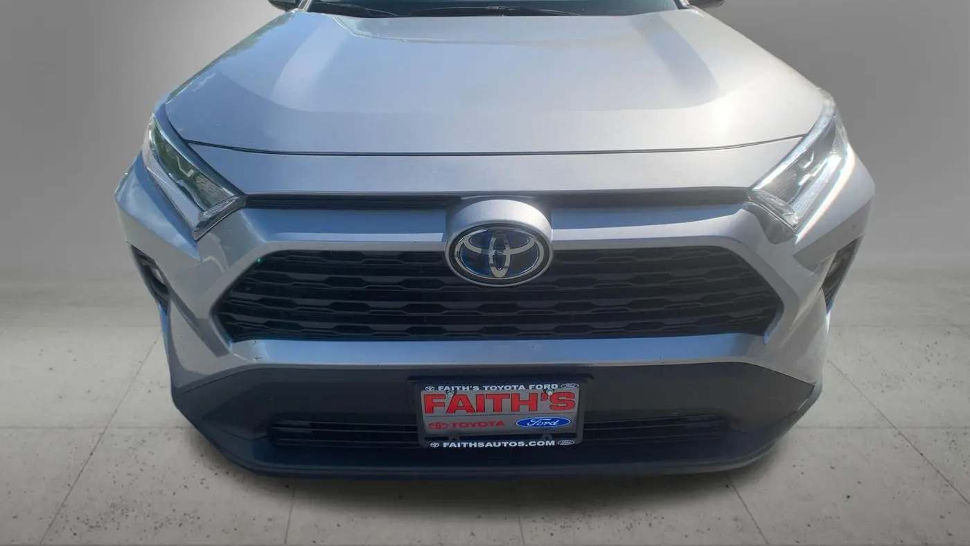 2020 Toyota RAV4 Hybrid XLE