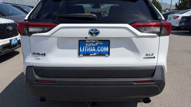 2021 Toyota RAV4 Hybrid XLE