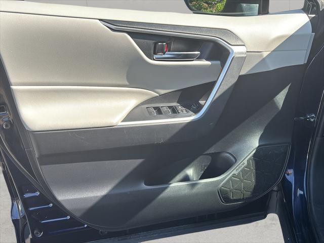 2022 Toyota RAV4 - $27,800