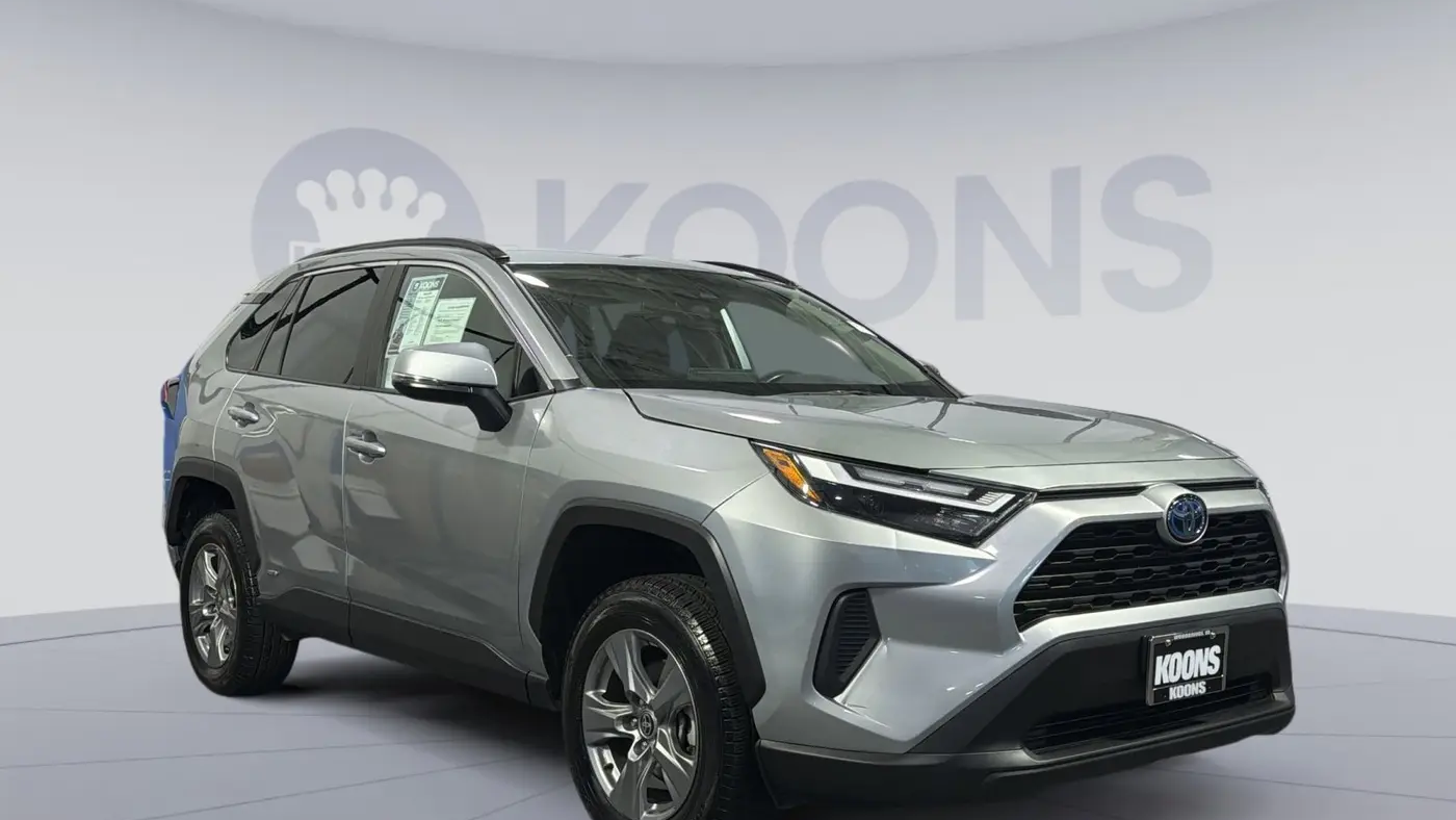 2024 Toyota RAV4 Hybrid XLE