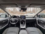 2022 RAV4 Hybrid Thumbnail 31