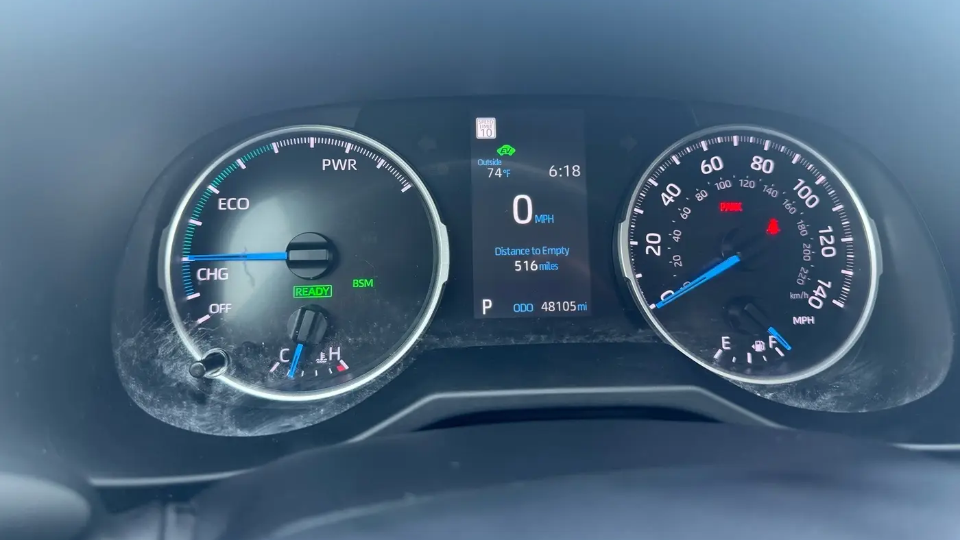 2022 Toyota RAV4 Hybrid XLE