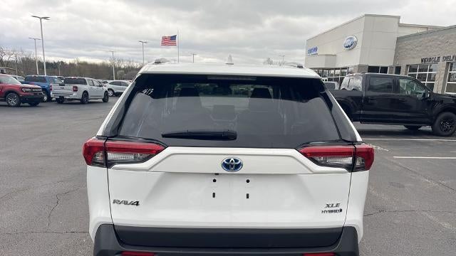 2022 Toyota RAV4 Hybrid XLE