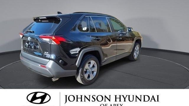 2022 Toyota RAV4 Hybrid XLE