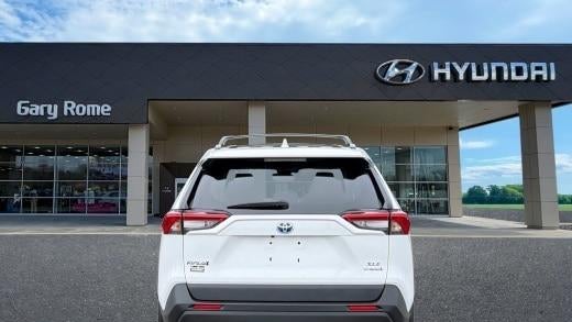 2021 Toyota RAV4 Hybrid XLE