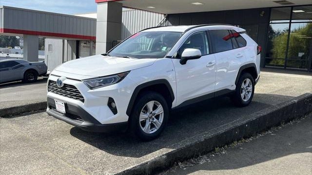 2021 Toyota RAV4 Hybrid XLE