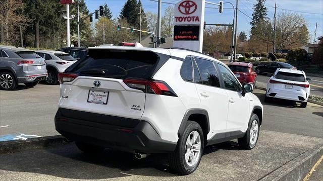 2021 Toyota RAV4 Hybrid XLE