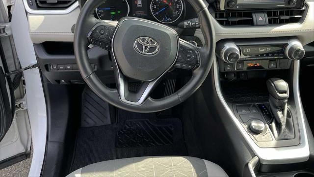 2021 Toyota RAV4 Hybrid XLE