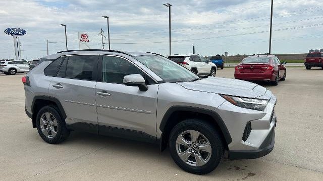 2023 Toyota RAV4 Hybrid XLE