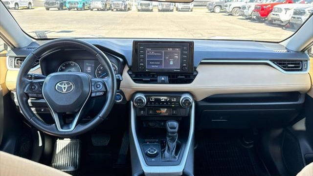 2022 Toyota RAV4 Hybrid XLE