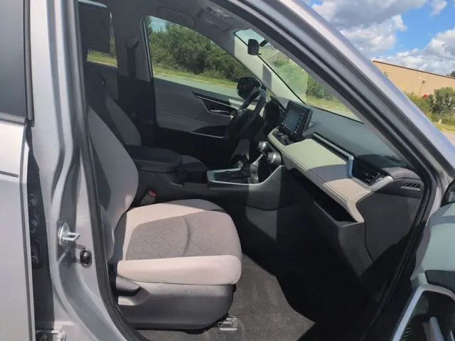 2022 Toyota RAV4 - $31,995