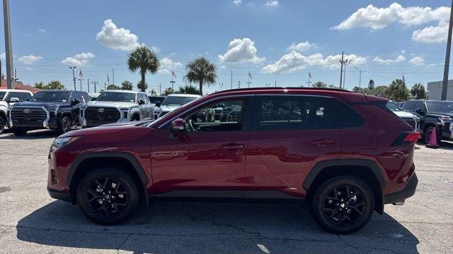 2024 Toyota RAV4 Hybrid XLE