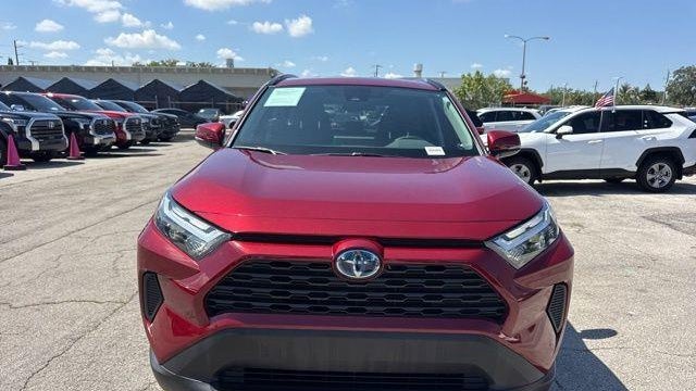 2024 Toyota RAV4 Hybrid XLE